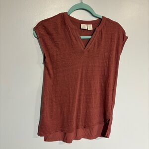 Catherine Malandrino linen top rayon back V neck